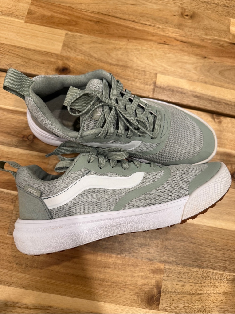 Vans UltraRange Women’s Sage Green Low-Top Mesh Sneakers